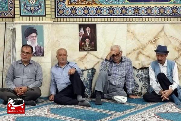 بازخوانیِ ویژگیهای مشترک پیشوای متقیان و معمار انقلاب؛ امام خمینی (ره) مقتدر، مظلوم و پیروز بود بازخوانیِ ویژگیهای مشترک پیشوای متقیان و معمار انقلاب؛ امام خمینی (ره) مقتدر، مظلوم و پیروز بود
