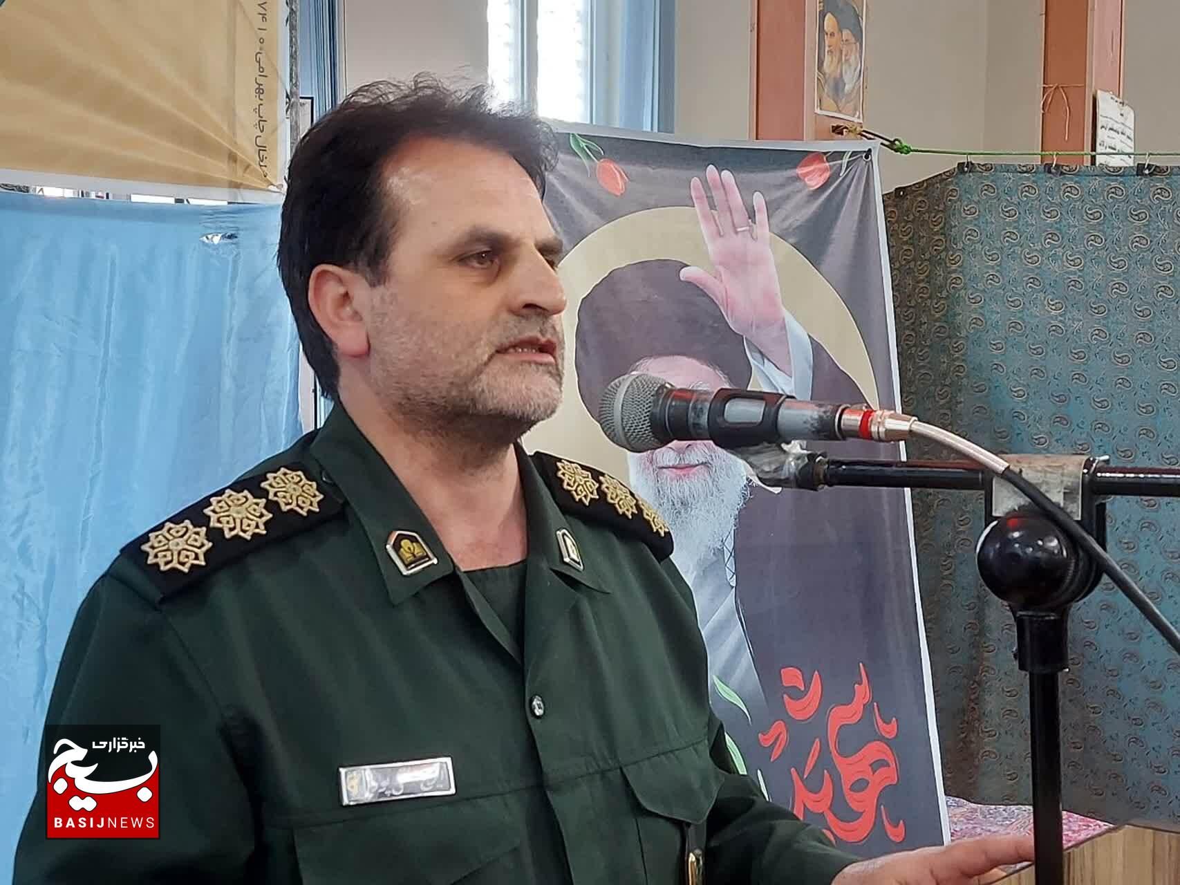 آیین تجلیل از برگزیدگان نمایشگاه و جشنواره اسوه بسیج خلخال آیین تجلیل از برگزیدگان نمایشگاه و جشنواره اسوه بسیج خلخال