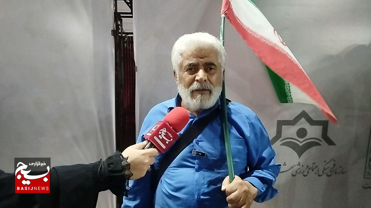 ملت ایران با «ایستادگی» ،پرچم قدرت را به اهتزاز درآورند ملت ایران با «ایستادگی» ،پرچم قدرت را به اهتزاز درآورند