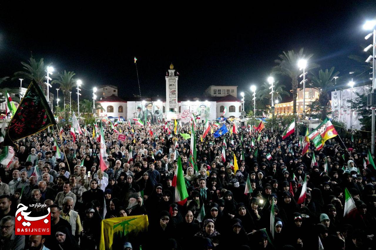 ملت ایران با «ایستادگی» ،پرچم قدرت را به اهتزاز درآورند ملت ایران با «ایستادگی» ،پرچم قدرت را به اهتزاز درآورند