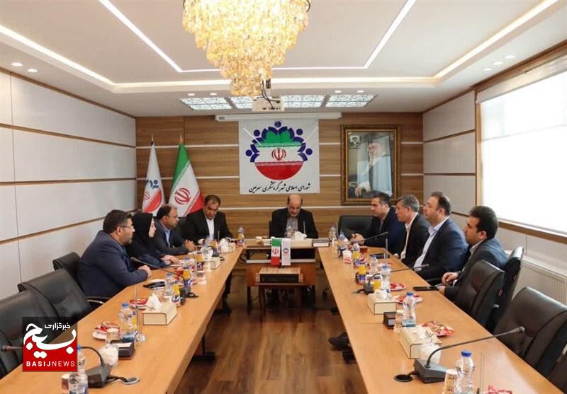 اختصاص زمین مناسب برای ایجاد مرکز صنایع دستی سرعین اختصاص زمین مناسب برای ایجاد مرکز صنایع دستی سرعین