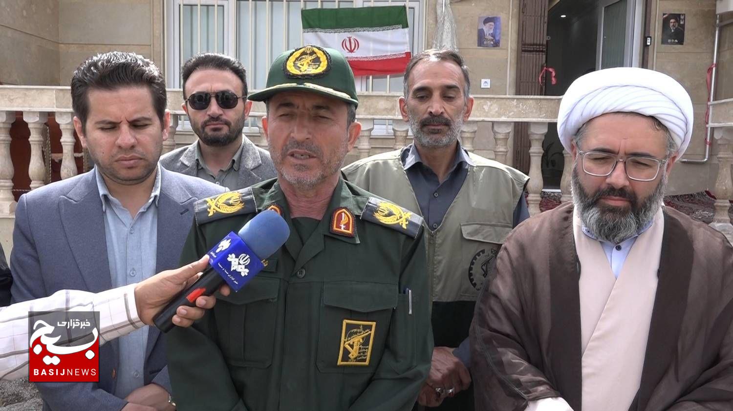 طنین خدمت در روستاهای نیر؛ بهرهبرداری از پروژههای عمرانی سپاه با حضور سردار محمدی اصل طنین خدمت در روستاهای نیر؛ بهرهبرداری از پروژههای عمرانی سپاه با حضور سردار محمدی اصل