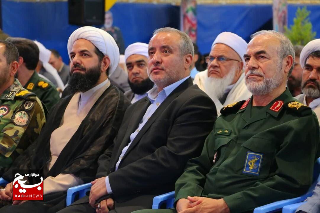رمز موفقیت جمهوری اسلامی ایران، وحدت مردم و تبعیت از ولایت است رمز موفقیت جمهوری اسلامی ایران، وحدت مردم و تبعیت از ولایت است