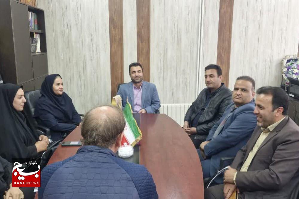 طلب ۹۰ میلیارد تومانی برق نهاوند از مشترکان