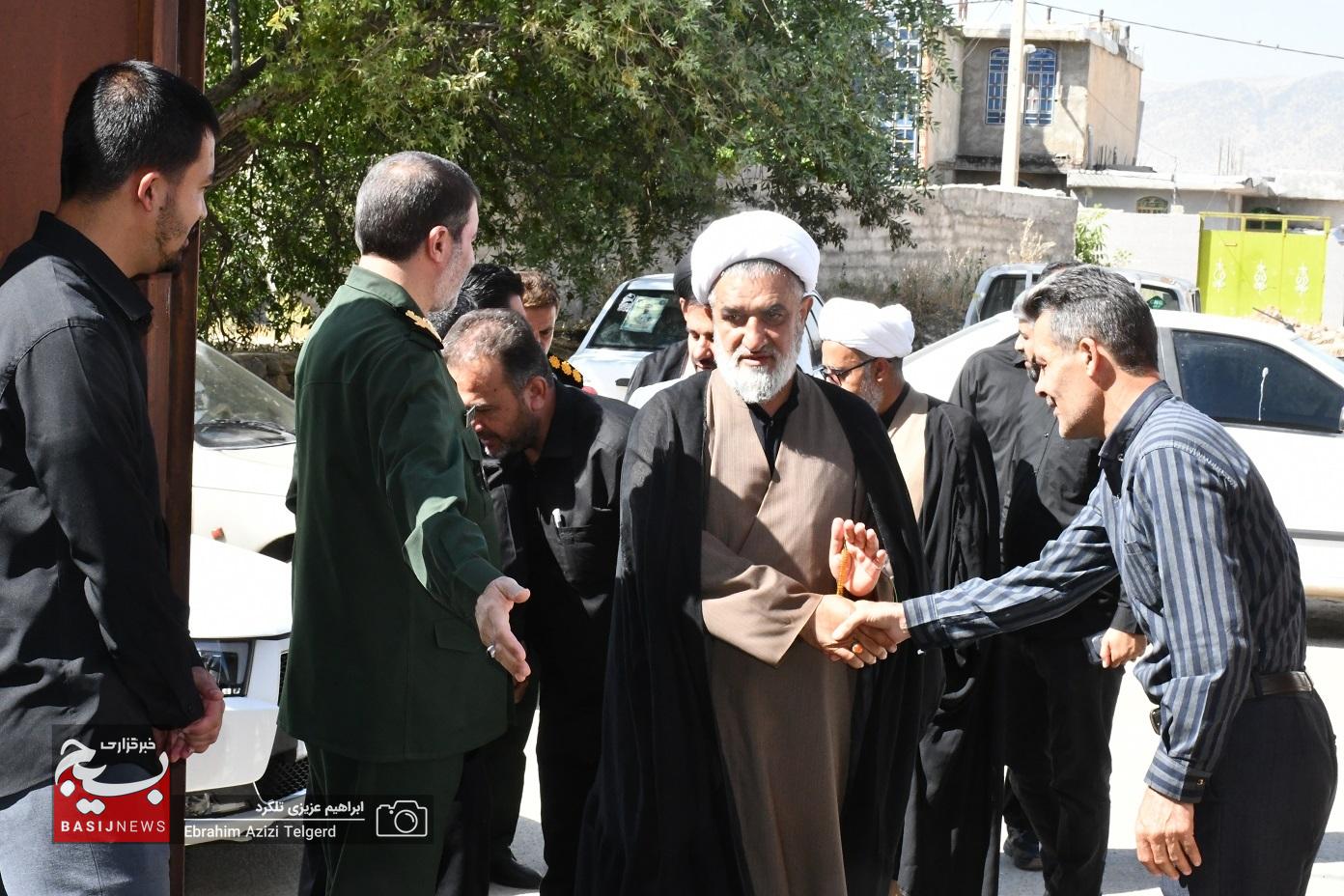 دیدار مسئولان سپاه فتح با خانواده شهدای جنگ رمضان دیدار مسئولان سپاه فتح با خانواده شهدای جنگ رمضان