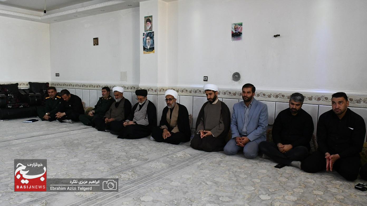 دیدار مسئولان سپاه فتح با خانواده شهدای جنگ رمضان دیدار مسئولان سپاه فتح با خانواده شهدای جنگ رمضان