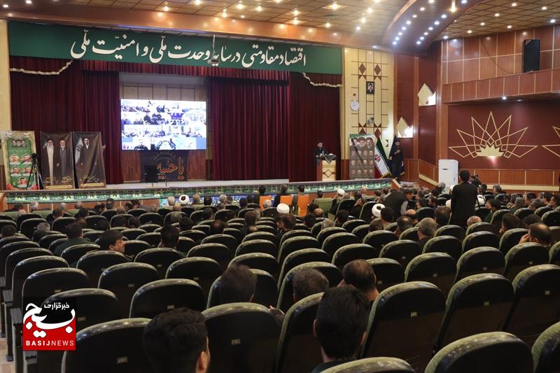 آیین تکریم و معارفه فرمانده تیپ ۳۷ سپاه حضرت عباس(ع) استان اردبیل برگزار شد آیین تکریم و معارفه فرمانده تیپ ۳۷ سپاه حضرت عباس(ع) استان اردبیل برگزار شد