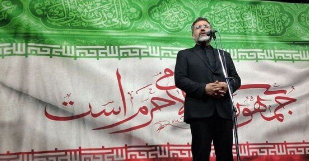 تحت رهبری سید مجتبی خامنه ای با قدرت پشت سر مسئولان نظام ایستاده ایم تحت رهبری سید مجتبی خامنه ای با قدرت پشت سر مسئولان نظام ایستاده ایم