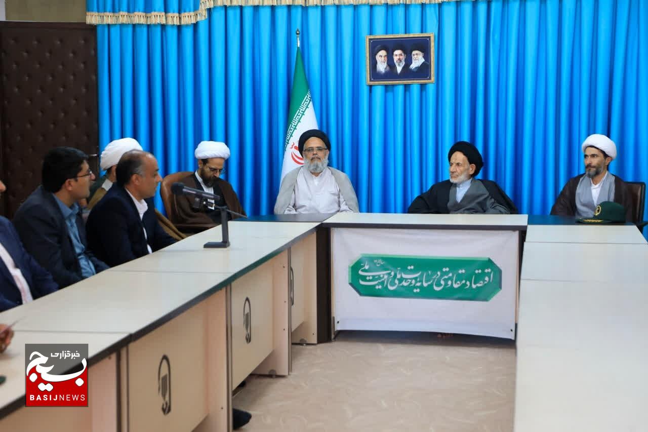 شهدا برای آینده ایران سرمایهگذاری کردند شهدا برای آینده ایران سرمایهگذاری کردند