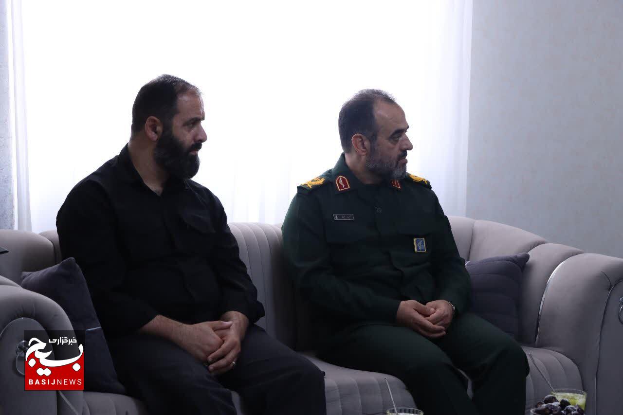 خون پاک شهدا منبع تولید قدرت دربرابر خباثت دشمن و ضامن اقتدار ملی است خون پاک شهدا منبع تولید قدرت دربرابر خباثت دشمن و ضامن اقتدار ملی است