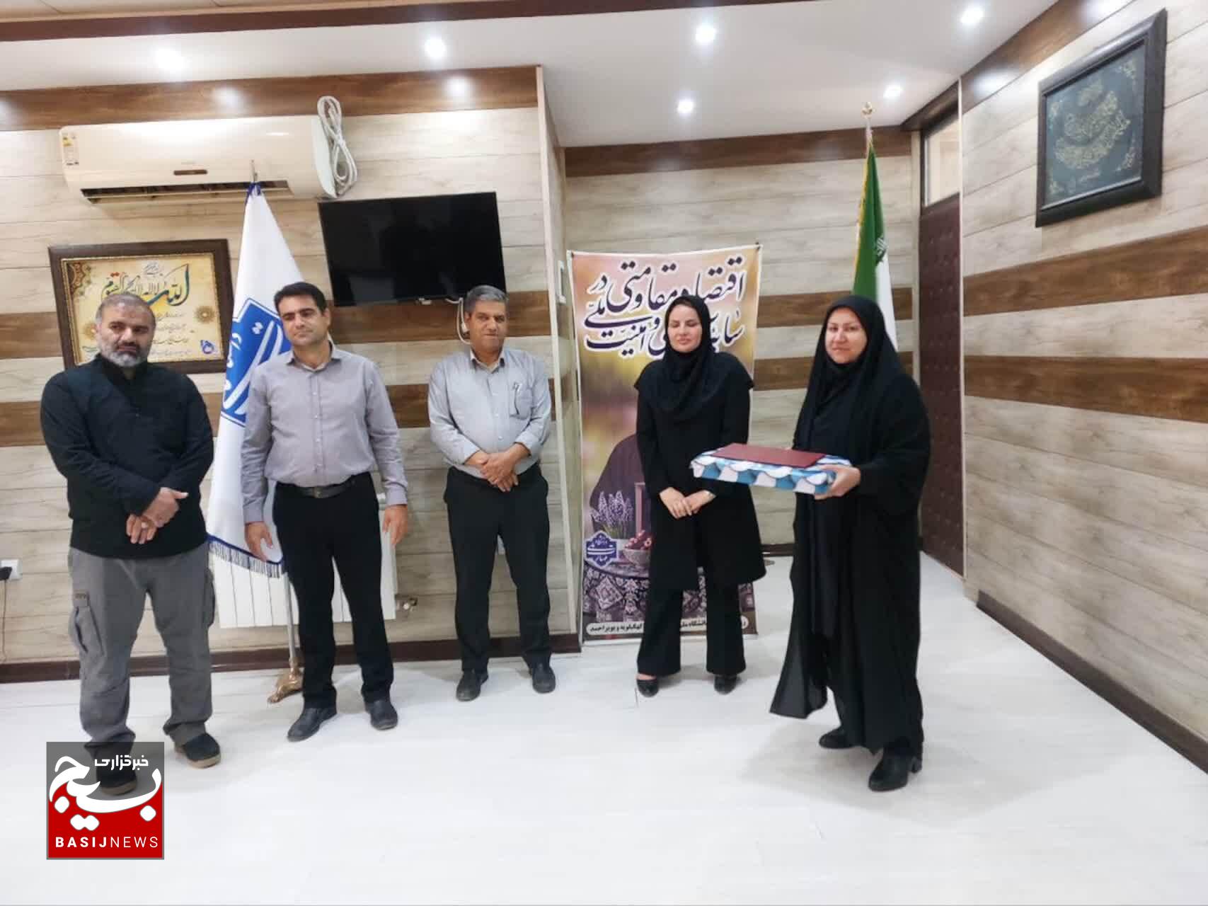 بررسی دستاوردهای «جنگ رمضان» و تجلیل ازفعالان جهاد تبیین در دانشگاه ملی مهارت کهگیلویه وبویراحمد بررسی دستاوردهای «جنگ رمضان» و تجلیل ازفعالان جهاد تبیین در دانشگاه ملی مهارت کهگیلویه وبویراحمد