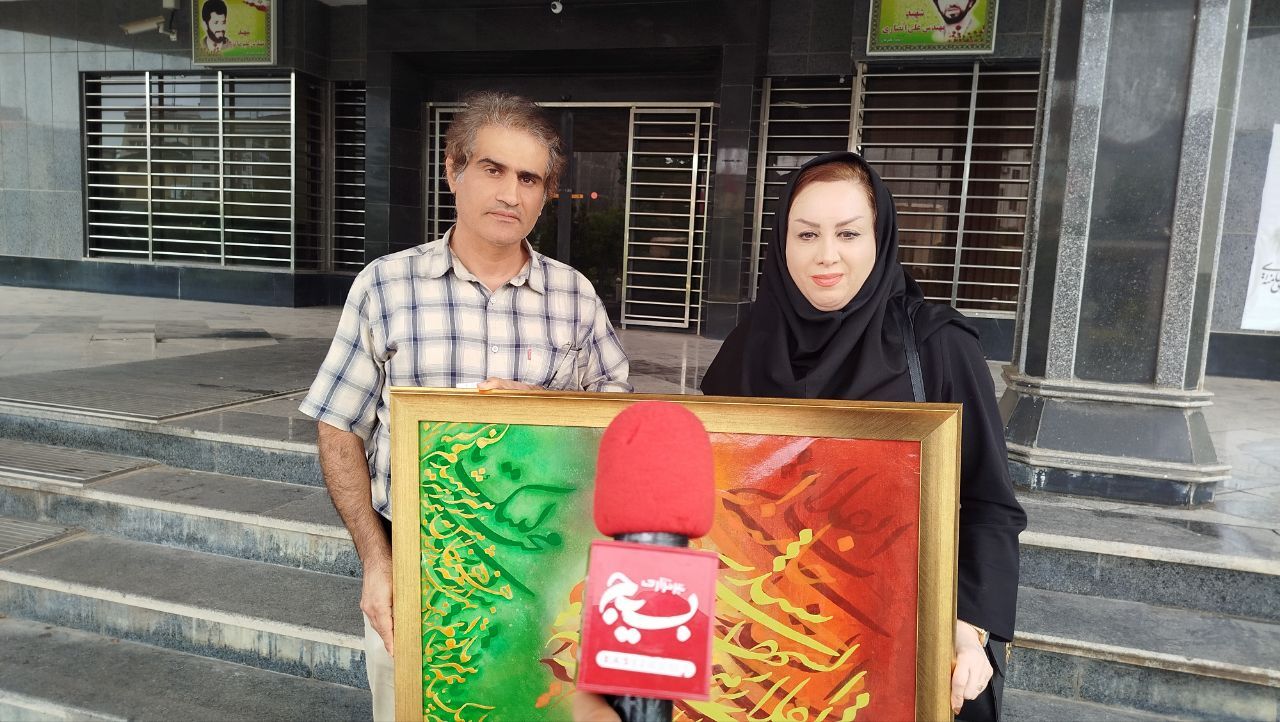 پیوند میان حماسه و شهادت در تابلوی نقاشیخط هنرمند گیلانی متبلور شد پیوند میان حماسه و شهادت در تابلوی نقاشیخط هنرمند گیلانی متبلور شد