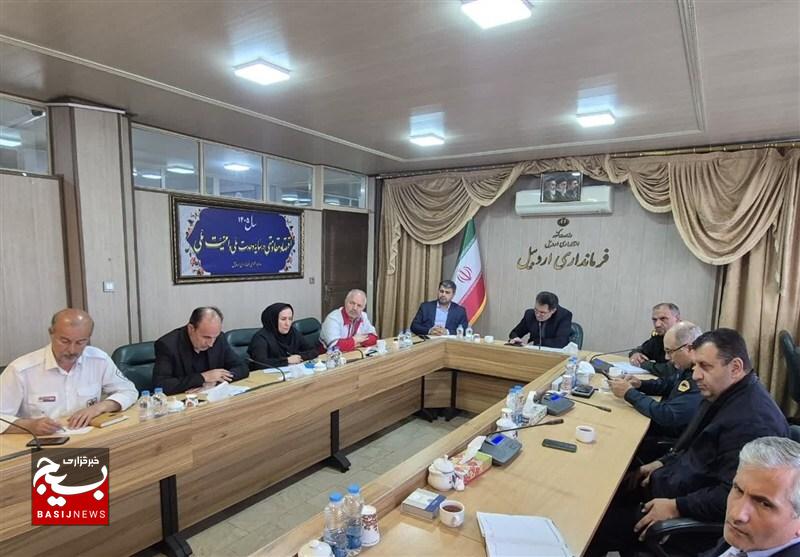 حضور پرشور در آیین تشییع رهبر، نمادی از قدرشناسی ملت ایران است حضور پرشور در آیین تشییع رهبر، نمادی از قدرشناسی ملت ایران است