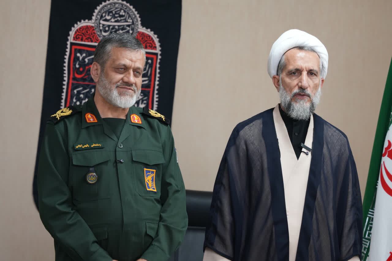 مردم قزوین با اهدای طلا و ۱۳ میلیارد تومان خدمات، پشتیبان ماموریت های نیروهای هوافضای سپاه شدند مردم قزوین با اهدای طلا و ۱۳ میلیارد تومان خدمات، پشتیبان ماموریت های نیروهای هوافضای سپاه شدند