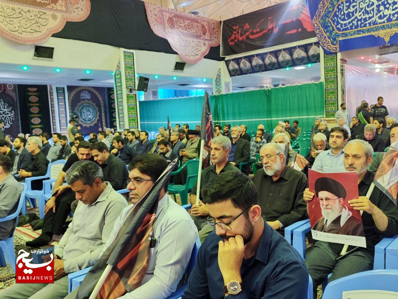 برگزاری آیین بزرگداشت امام مجاهد شهید آیت‌الله خامنه‌ای در حسینیه ثارالله کرمان