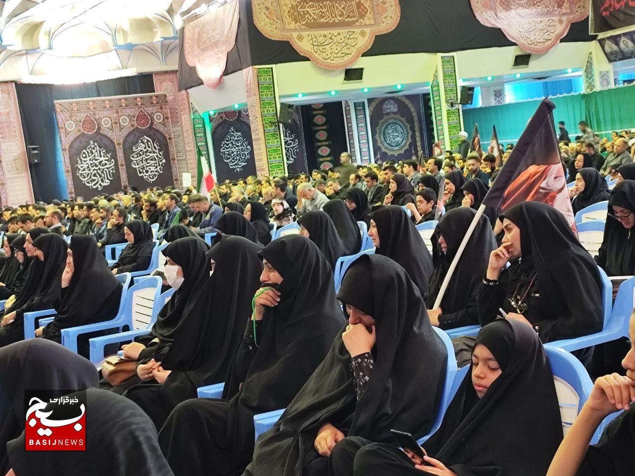 برگزاری آیین بزرگداشت امام مجاهد شهید آیت‌الله خامنه‌ای در حسینیه ثارالله کرمان