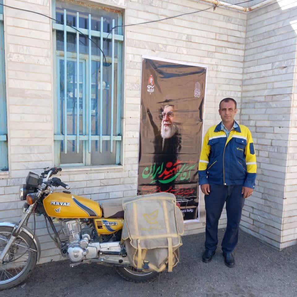 آغاز اجرای طرح ملی «نامه به رهبر شهید» در استان قزوین/ارسال رایگان نامهها از طریق دفاتر پستی آغاز اجرای طرح ملی «نامه به رهبر شهید» در استان قزوین/ارسال رایگان نامهها از طریق دفاتر پستی