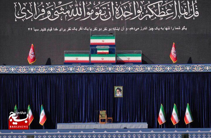 خادمانِ داغدیده؛ روایتی از خدمتِ خالصانه بسیجیان حوزه پنج مالک اشتر در سوگ قائد شهید