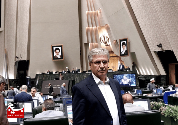 تزریق ۱۰۰۰ میلیارد تومان تسهیلات سفر رئیسجمهور به واحدهای تولیدی خلخال و کوثر تزریق ۱۰۰۰ میلیارد تومان تسهیلات سفر رئیسجمهور به واحدهای تولیدی خلخال و کوثر