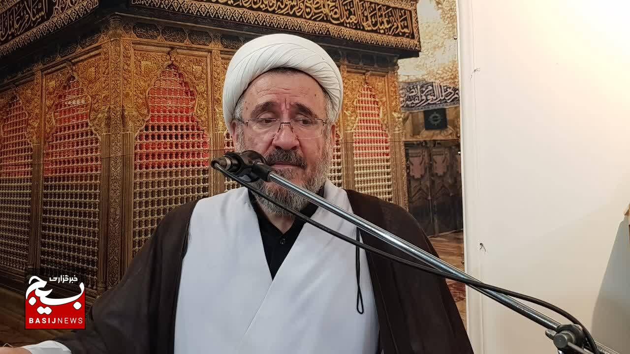 مراسم بزرگداشت رهبر شهید انقلاب با حضور کارکنان دفاتر کارگزاری حج و زیارت استان اردبیل مراسم بزرگداشت رهبر شهید انقلاب با حضور کارکنان دفاتر کارگزاری حج و زیارت استان اردبیل