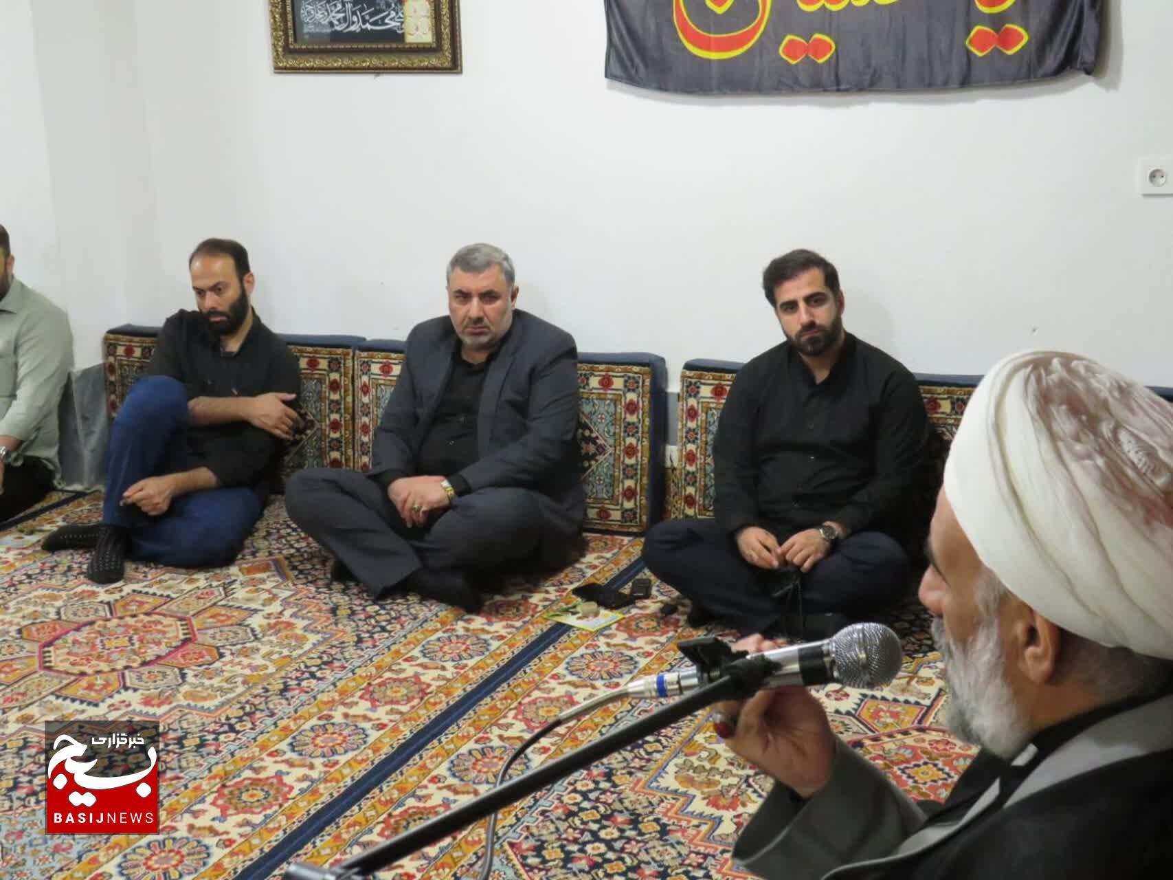 قیام امام حسین(ع) برای احیای دین و بیداری امت بود قیام امام حسین(ع) برای احیای دین و بیداری امت بود