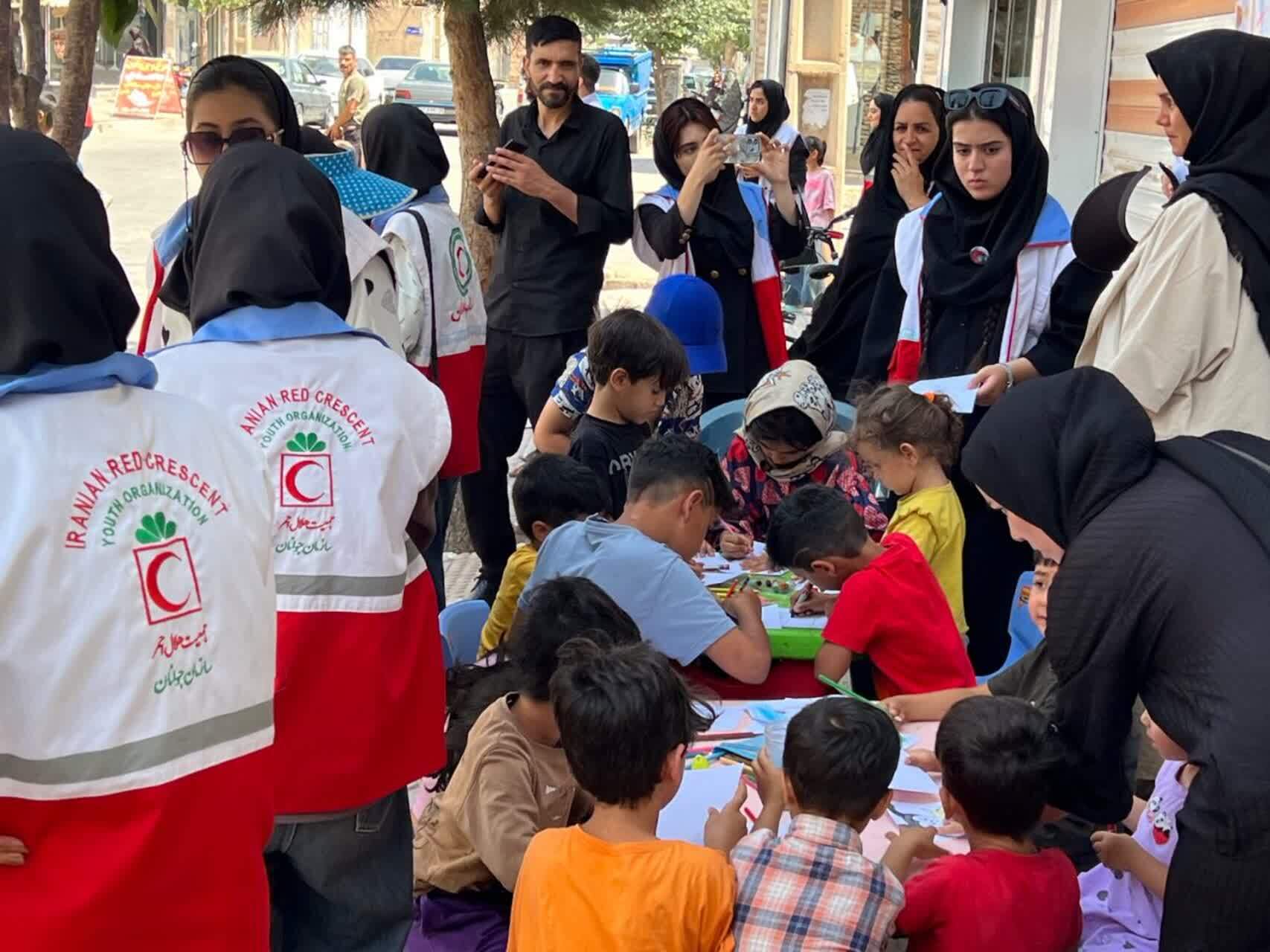 خدمترسانی گسترده هلالاحمر در مناطق کمبرخوردار قزوین/ اجرای مجموعه برنامههای «هلال در محله» در اقبالیه خدمترسانی گسترده هلالاحمر در مناطق کمبرخوردار قزوین/ اجرای مجموعه برنامههای «هلال در محله» در اقبالیه