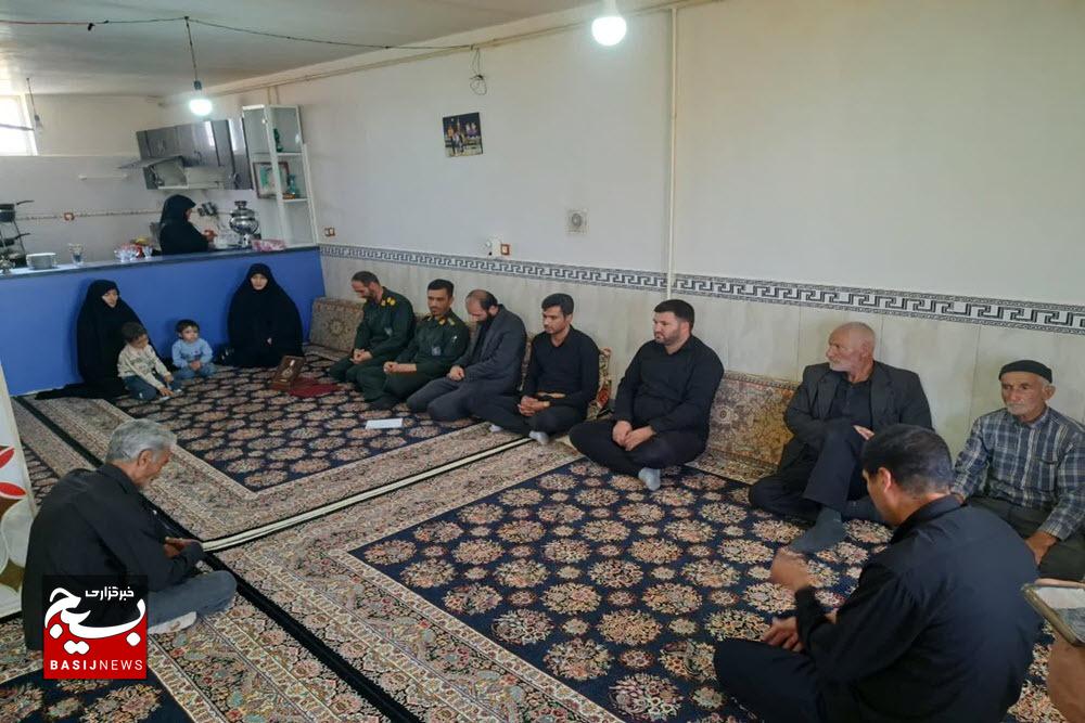برگزاری طرح «خانه به خانه با عطر شهدا» در روستای قهوردعلیا کبودراهنگ