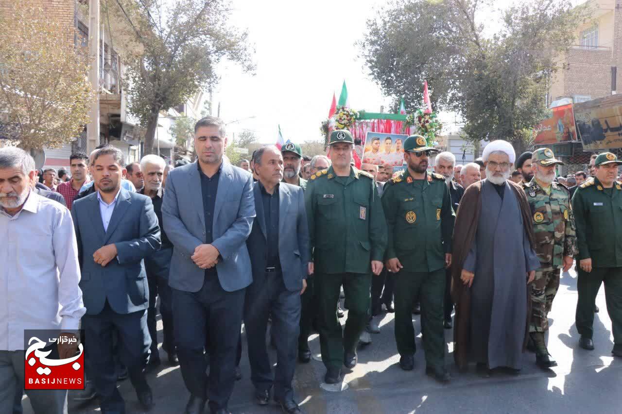 تشییع پیکر مطهر سه شهید مدافع وطن در رفسنجان