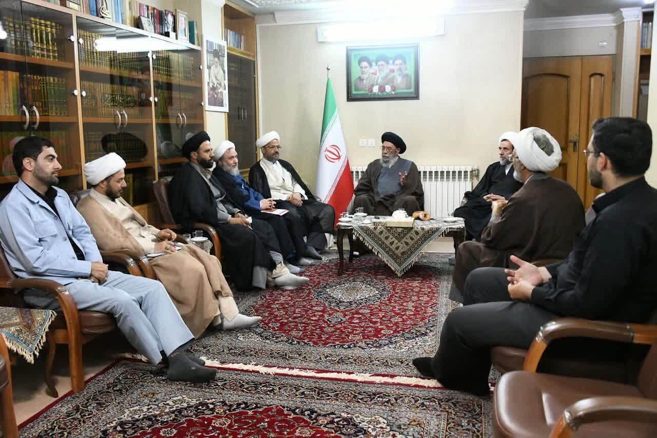 تاکید امام جمعه اصفهان بر بازنگری در نظام تبلیغ دینی و تربیت مبلغان تراز انقلاب تاکید امام جمعه اصفهان بر بازنگری در نظام تبلیغ دینی و تربیت مبلغان تراز انقلاب