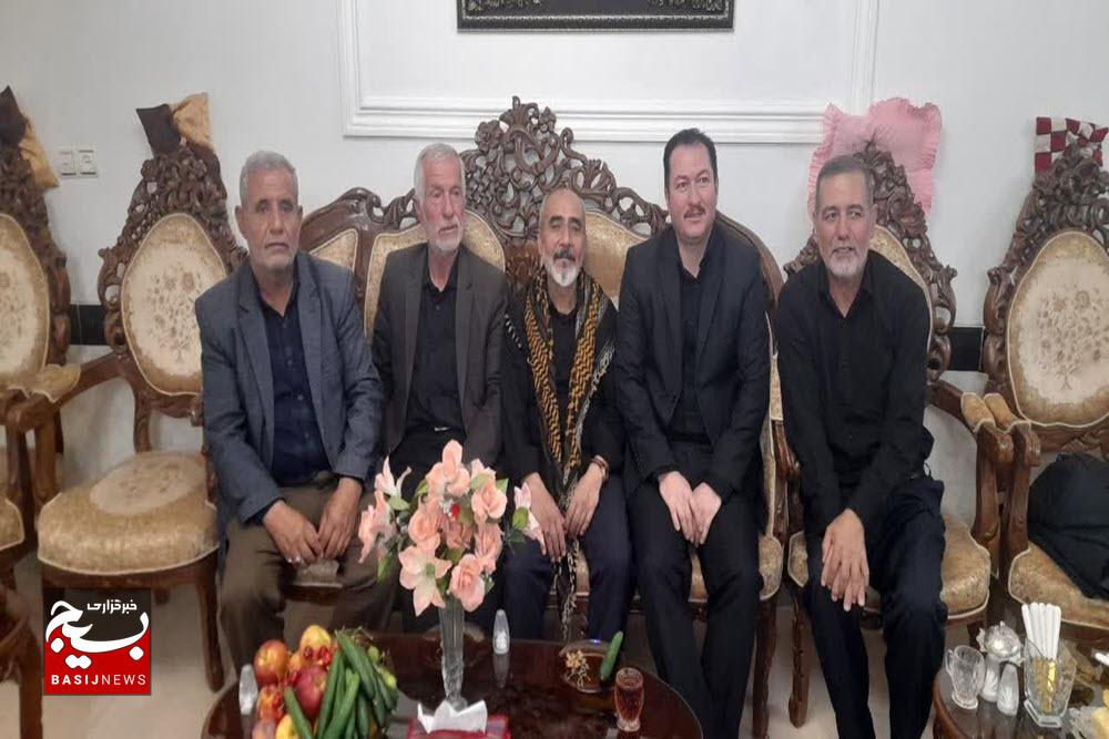 جانبازان سند افتخار این مرز و بوم هستند جانبازان سند افتخار این مرز و بوم هستند