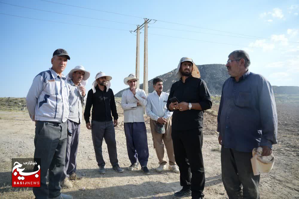 شکست بنبست ۱۵ ساله در ۷۲ ساعت؛ حماسه ۱۶۰۰ متری جهادگران برای احیای ۳۰ هکتار از اراضی الیگودرز شکست بنبست ۱۵ ساله در ۷۲ ساعت؛ حماسه ۱۶۰۰ متری جهادگران برای احیای ۳۰ هکتار از اراضی الیگودرز