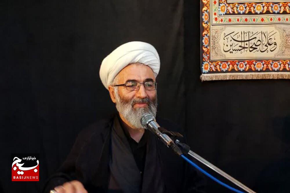 خون شهدای هفتم تیر به درخت انقلاب استحکام بیشتری بخشید