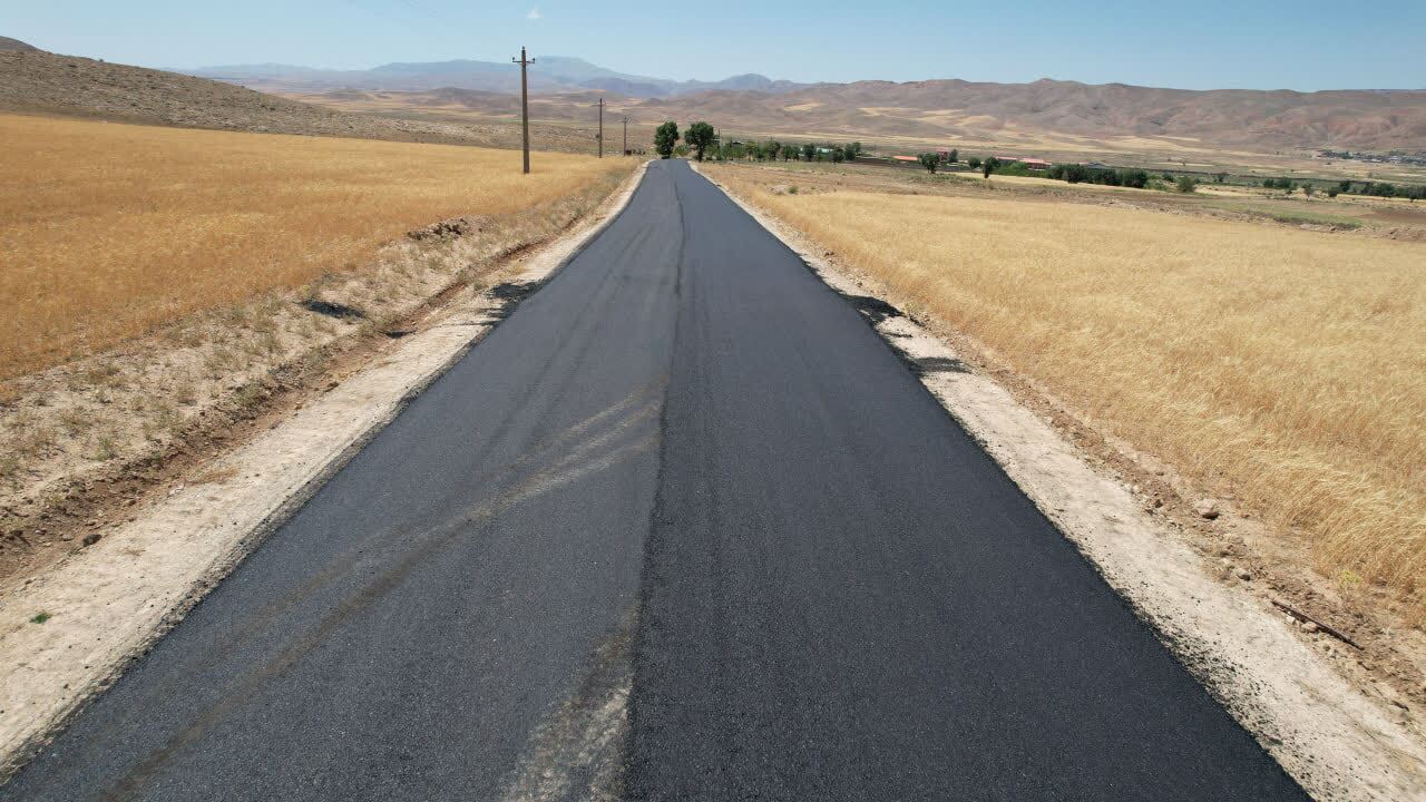 پروژه آسفالت راه خاکی روستای کوکج شهرستان آوج با همت جهادگران به بهرهبرداری میرسد پروژه آسفالت راه خاکی روستای کوکج شهرستان آوج با همت جهادگران به بهرهبرداری میرسد