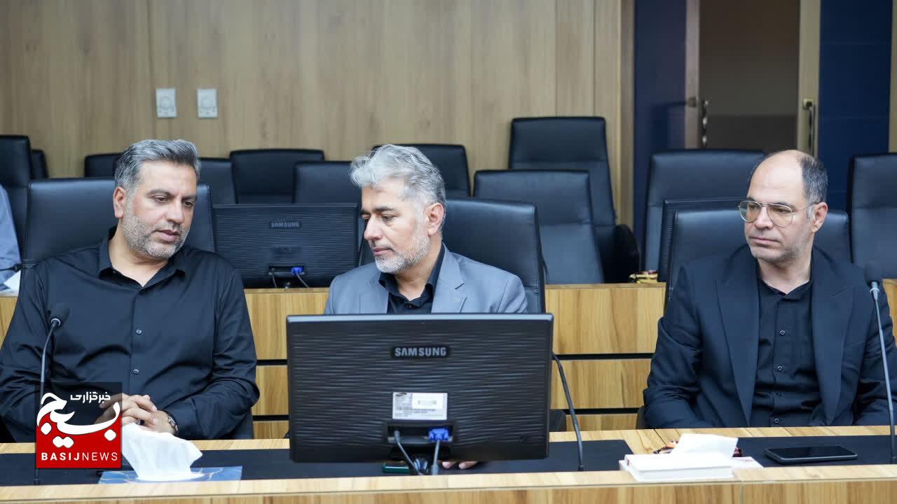 نیازمند تدوین منشور مشترک رسانهای و سازمانی هستیم / پاسخگویی سریع به خبرنگاران، مانع جولان اخبار کذب میشود نیازمند تدوین منشور مشترک رسانهای و سازمانی هستیم / پاسخگویی سریع به خبرنگاران، مانع جولان اخبار کذب میشود