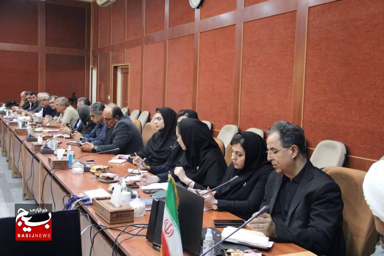 برگزاری نشست هماندیشی رفع موانع تولید و حمایت از واحدهای صنعتی در استان قزوین برگزاری نشست هماندیشی رفع موانع تولید و حمایت از واحدهای صنعتی در استان قزوین