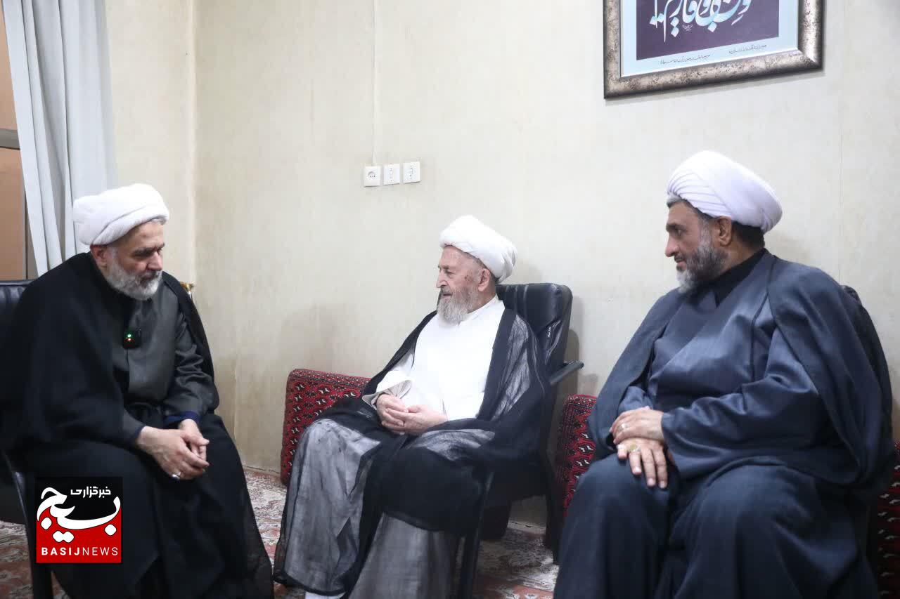 وقتی از «شجره طیبه» سخن گفته میشود/ گزارش سفر رئیس سازمان بسیج مستضعفین به قم و دیدار با مراجع و علما وقتی از «شجره طیبه» سخن گفته میشود/ گزارش سفر رئیس سازمان بسیج مستضعفین به قم و دیدار با مراجع و علما