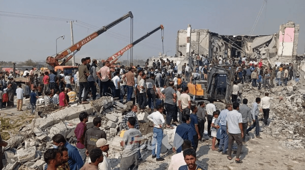 این پزشک، جان ۱۵ هزار جنین را نجات داد