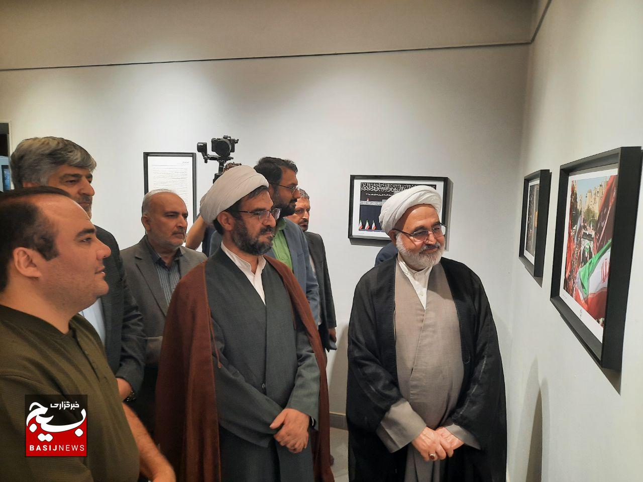 نمایشگاه «روایت وداع» اثری فاخر و اثر گذار برای نسل جوان است