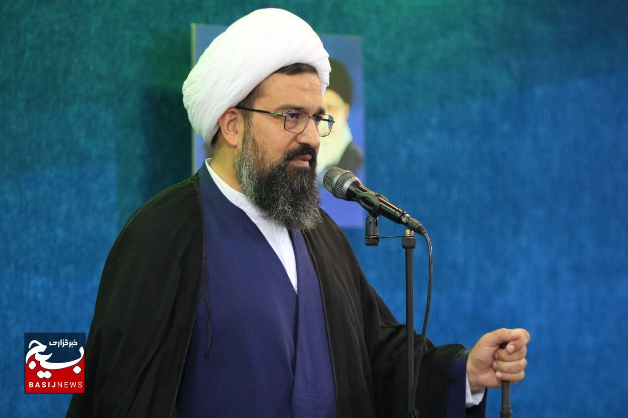 ملت مراقب سامریهای کفتارصفت باشند ملت مراقب سامریهای کفتارصفت باشند
