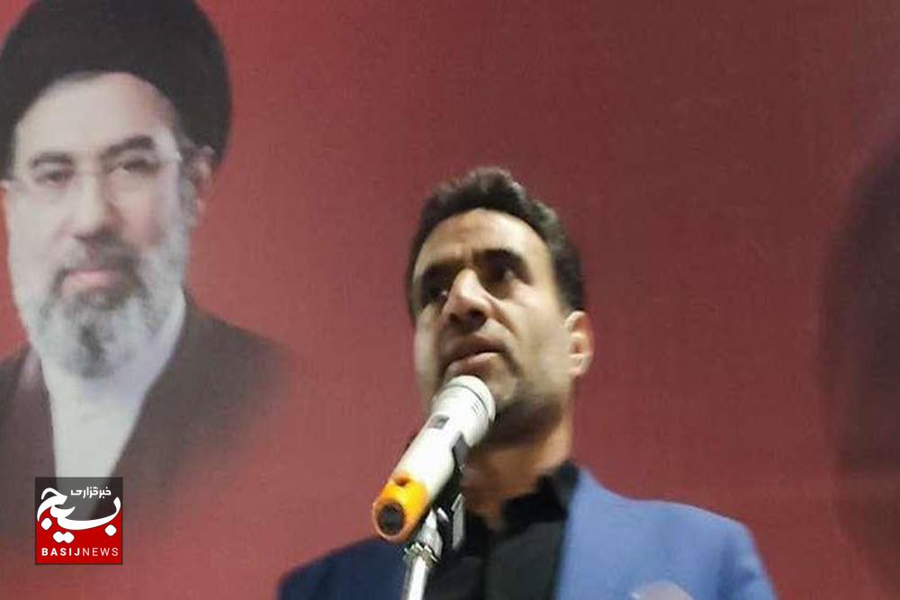 وحدت ملی بزرگترین سرمایه کشور در برابر توطئههای دشمنان است