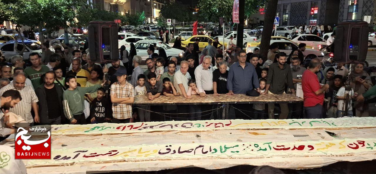 حماسه ۴۰ متر ارادت؛ میراث خدمت خادمان قرارگاه شهدای گمنام در قلب مشهد الرضا