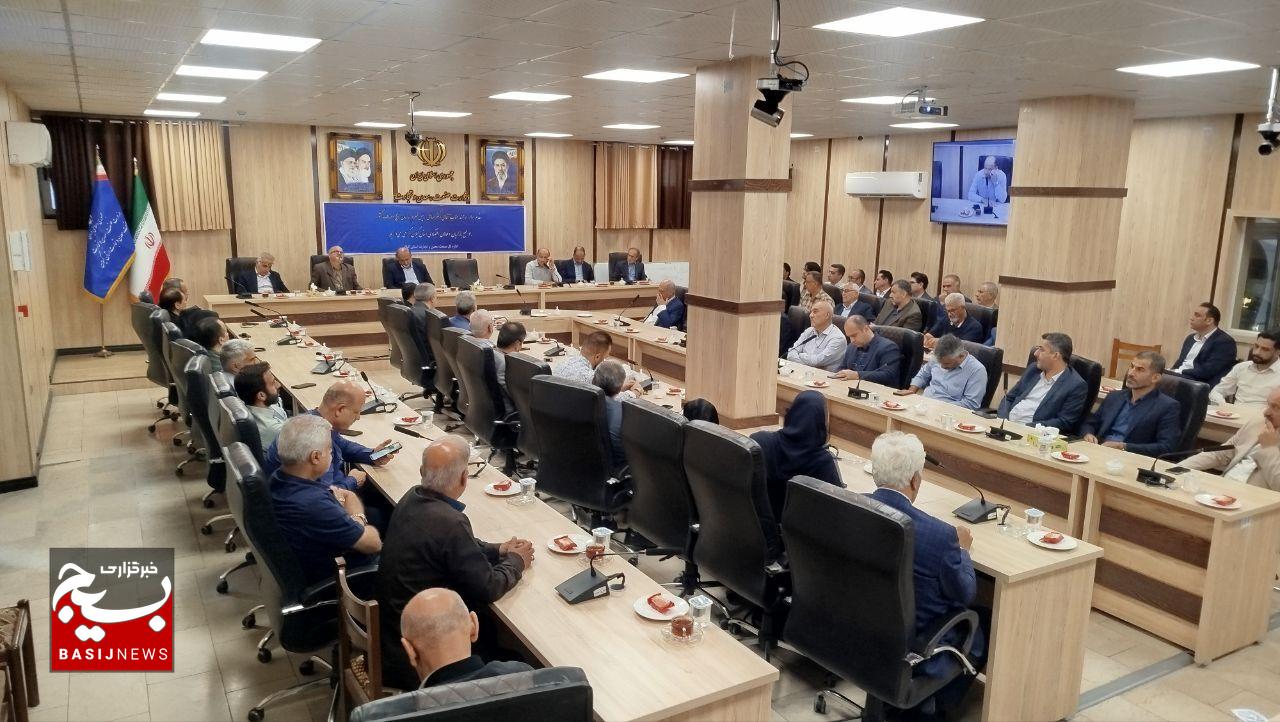 دولت باید از تصدیگری اقتصادی بکاهد دولت باید از تصدیگری اقتصادی بکاهد