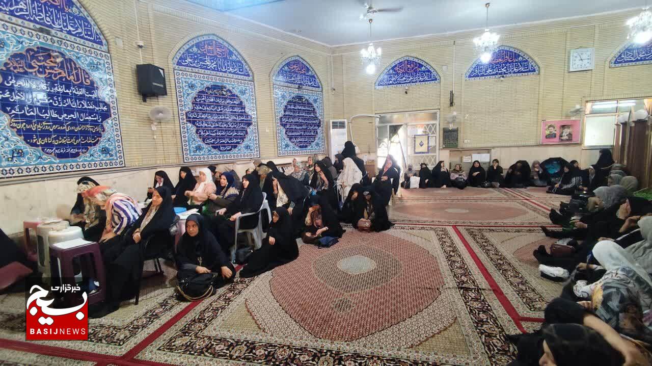 یادواره شهدا خیابان پیروزی به همت بسیج خواهران ناحیه شهید محلاتی برگزار شد یادواره شهدا خیابان پیروزی به همت بسیج خواهران ناحیه شهید محلاتی برگزار شد