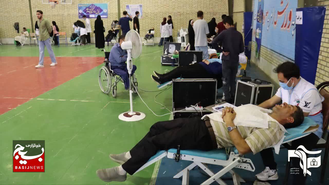 برگزاری اردوی جهادی جامعه پزشکی در ایجرود /ارائه ۲۷۰ مورد خدمت به نیازمندان برگزاری اردوی جهادی جامعه پزشکی در ایجرود /ارائه ۲۷۰ مورد خدمت به نیازمندان