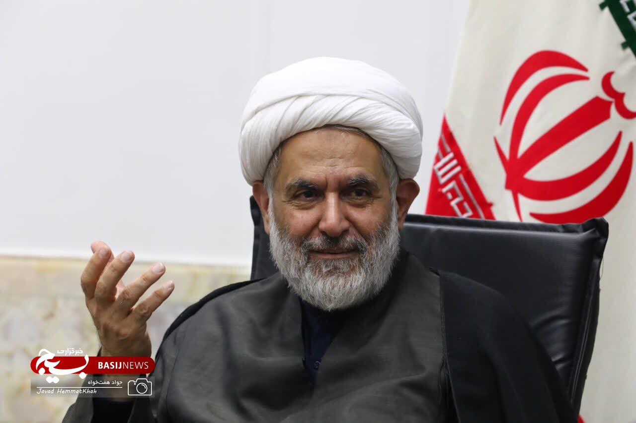 از خیابان و میدان تا میز مذاکره؛ میداندار مقاومت خانوادههای شهدا هستند از خیابان و میدان تا میز مذاکره؛ میداندار مقاومت خانوادههای شهدا هستند