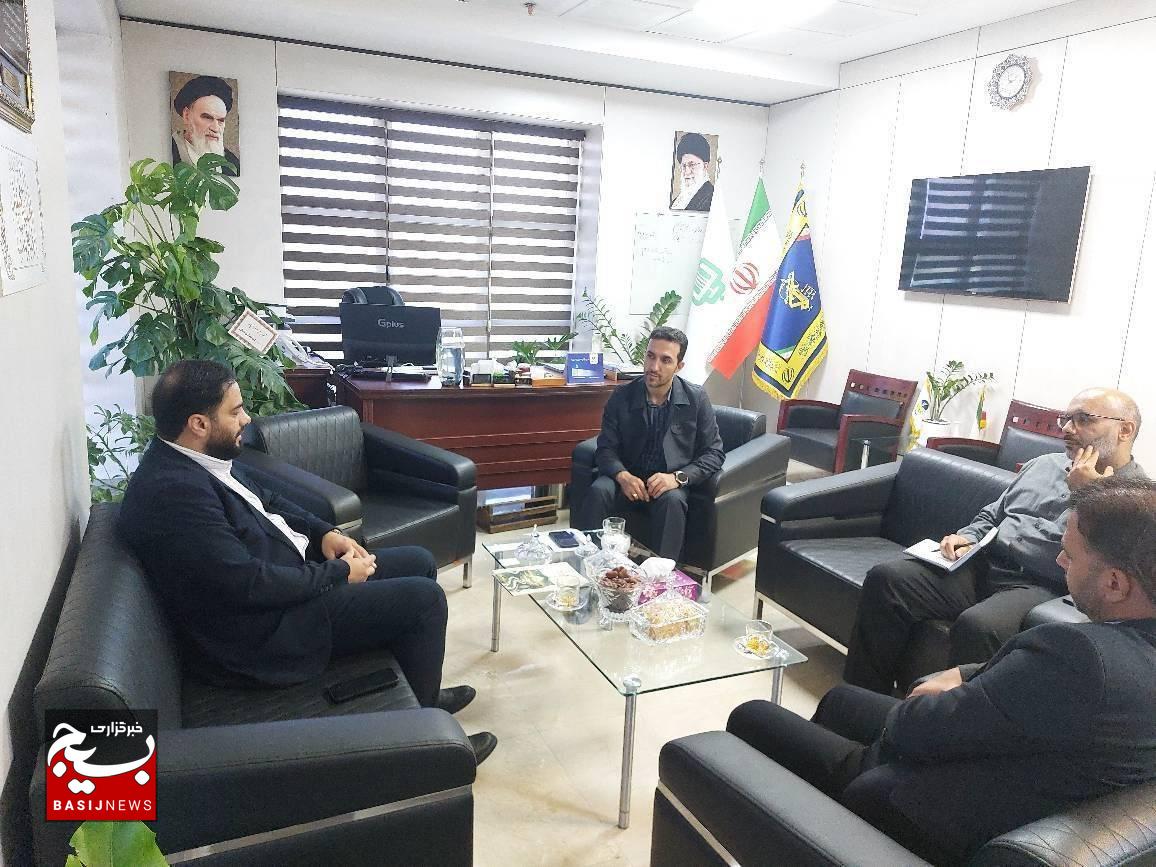 دیدار جانشین محترم سازمان بسیج کارگران و کارخانجات کشور با جناب آقای کلبانی دیدار جانشین محترم سازمان بسیج کارگران و کارخانجات کشور با جناب آقای کلبانی
