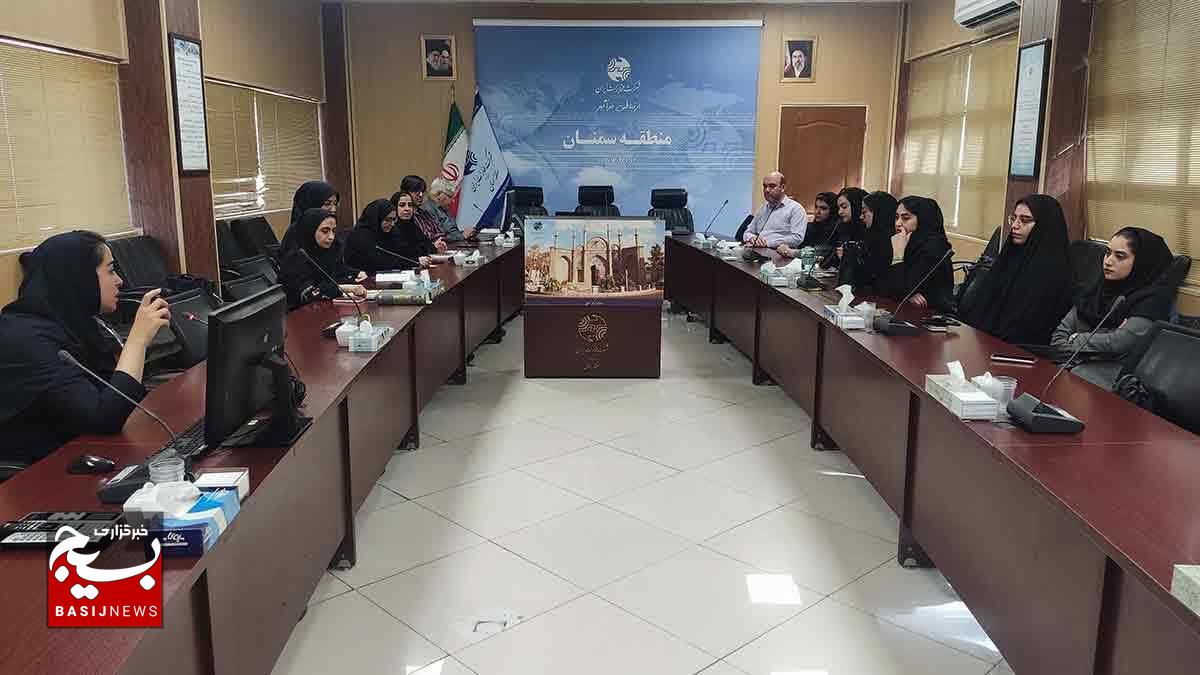 مهارت ارتباط مؤثر؛ محور آموزش کارکنان امور مشتریان مخابرات استان سمنان