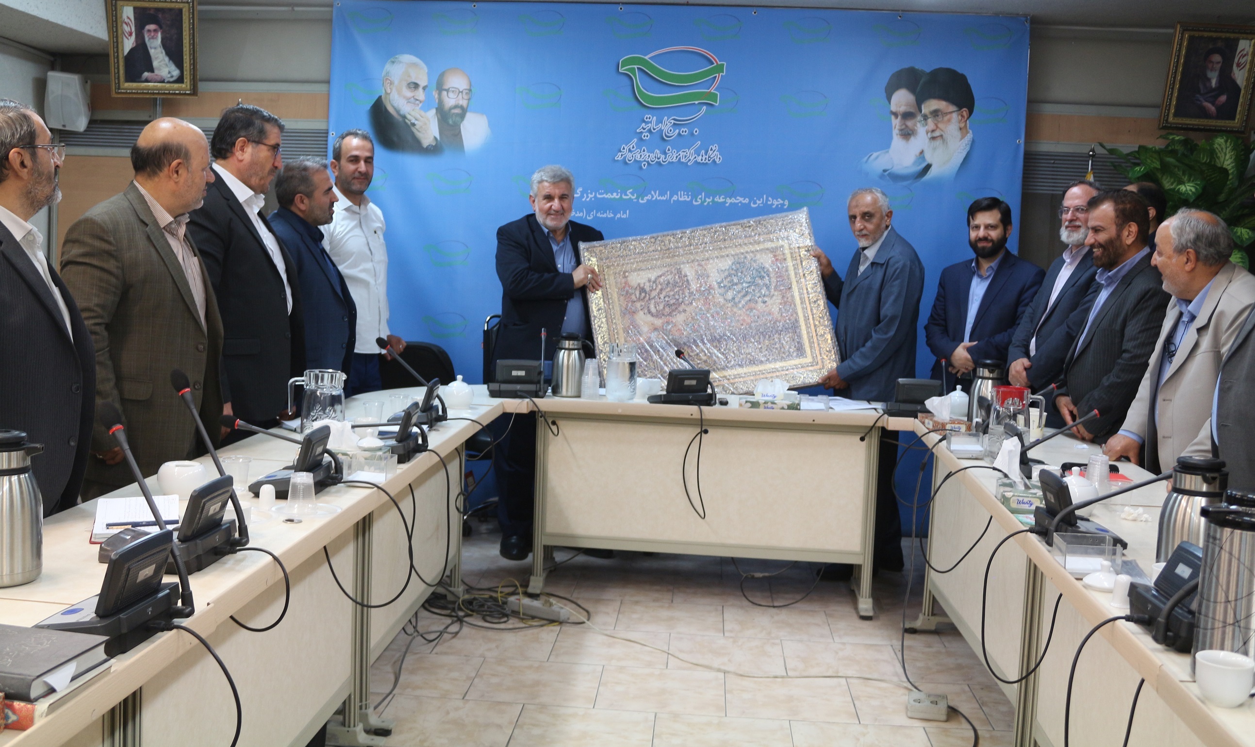 انتصاب «دکتر میرسامان پیشوایی» بهعنوان رئیس سازمان بسیج اساتید کشور انتصاب «دکتر میرسامان پیشوایی» بهعنوان رئیس سازمان بسیج اساتید کشور