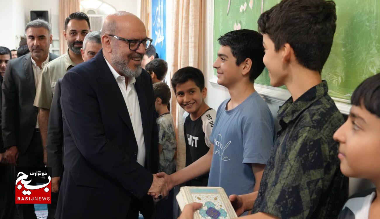 بازدید رئیس بنیاد مستضعفان از دوره تربیت نخبگان قرآنی «طرح ملی رحله» بازدید رئیس بنیاد مستضعفان از دوره تربیت نخبگان قرآنی «طرح ملی رحله»
