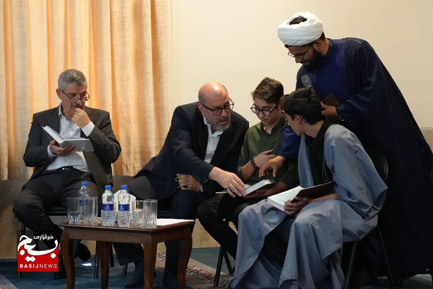 بازدید رئیس بنیاد مستضعفان از دوره تربیت نخبگان قرآنی «طرح ملی رحله» بازدید رئیس بنیاد مستضعفان از دوره تربیت نخبگان قرآنی «طرح ملی رحله»